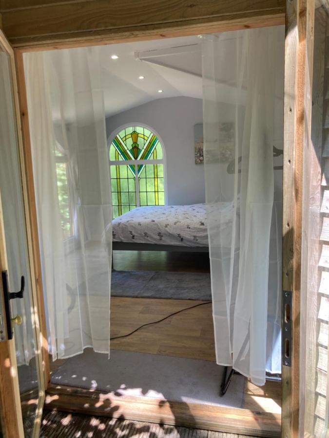 Honey Bee Cabin Llandysul Bagian luar foto